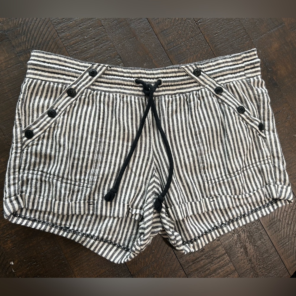 Rewind Juniors Linen Blend Striped Shorts Size 11/30